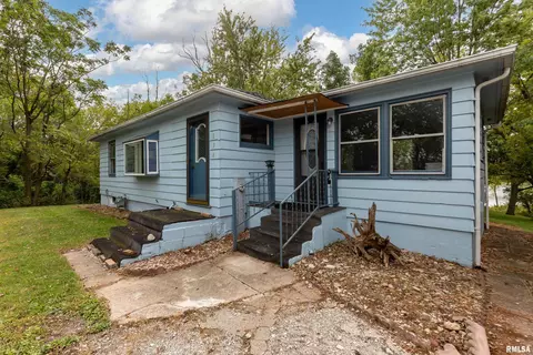 134 E 7th St, Sherrard, IL 61281 photo 1