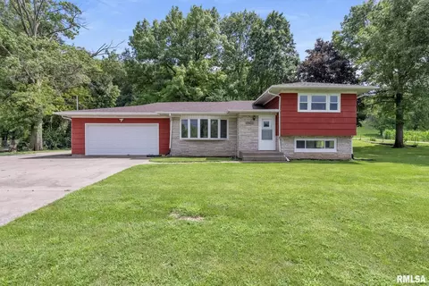 12410 69th Ave, Coal Valley, IL 61240