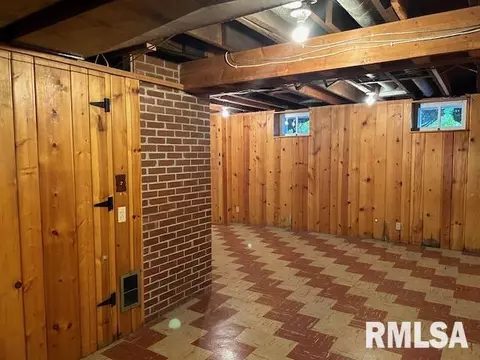 506 N Base St, Morrison, IL 61270 photo 37