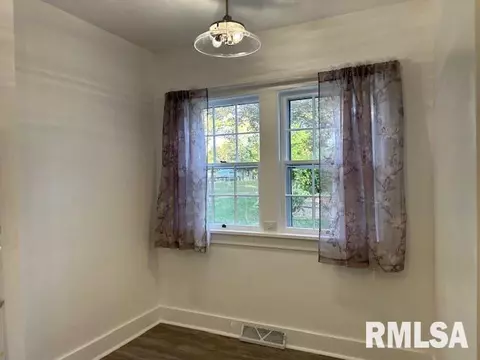 506 N Base St, Morrison, IL 61270 photo 13