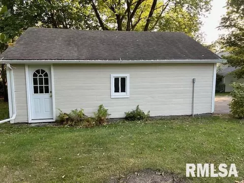 506 N Base St, Morrison, IL 61270 photo 5