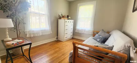 429 9th St, Silvis, IL 61282 photo 12