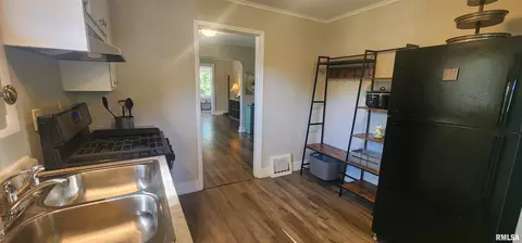 429 9th St, Silvis, IL 61282 photo 10