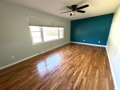 703 Orchard Dr, Macomb, IL 61455 photo 7