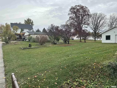 301 E Oak St, Kewanee, IL 61443 photo 44