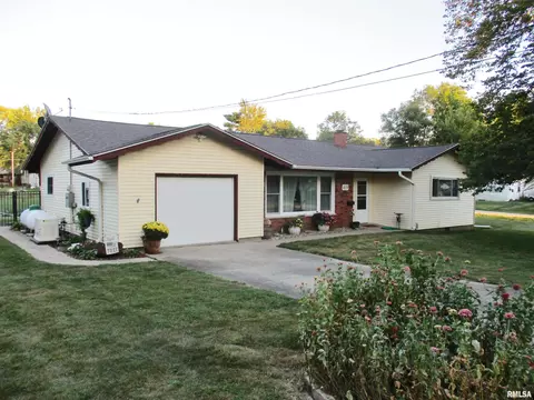 419 SE 5th Ave, Galva, IL 61434