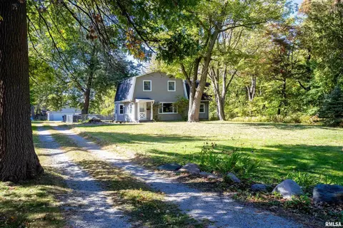 3437 14th St, Moline, IL 61265 photo 2