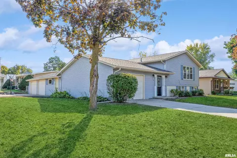 716 12th Ave, Dewitt, IA 52742