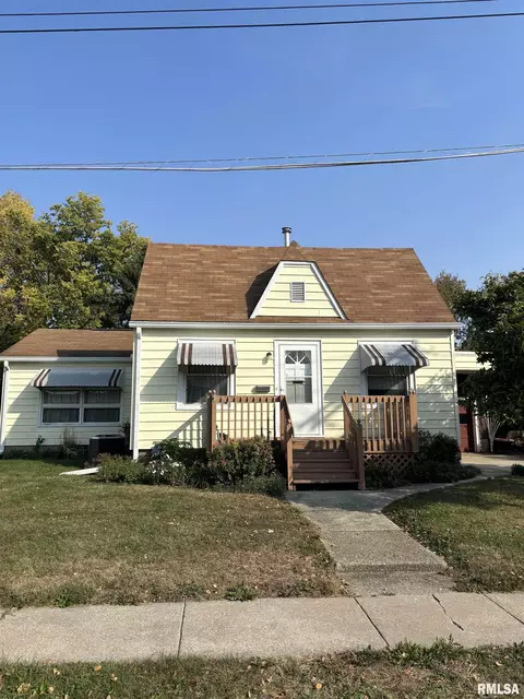 534 N Center St, Geneseo, IL 61254