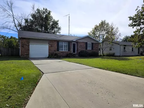 10 Edgebrook St, Centralia, IL 62801 photo 2