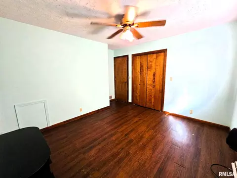 10 Edgebrook St, Centralia, IL 62801 photo 10