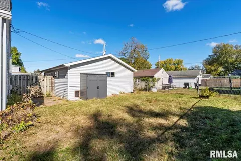 2020 4th St, Moline, IL 61265 photo 5