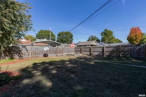 1111 14th Ave, Moline, IL 61265 photo 7