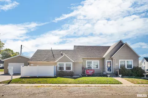 118 Brown St, Geneseo, IL 61254