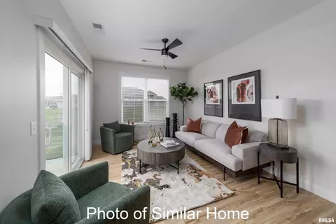 521 N 3rd Ave, Eldridge, IA 52748 photo 8