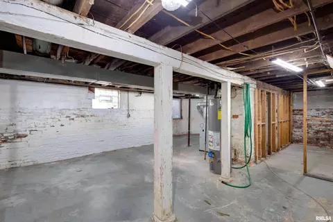 132 12th St, Silvis, IL 61282 photo 19