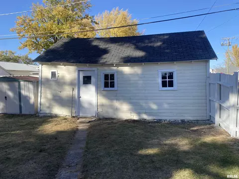 1231 16th Ave, Fulton, IL 61252 photo 4
