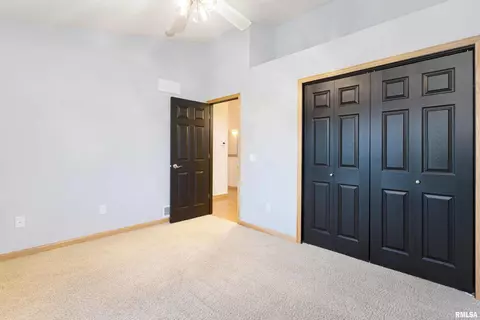 18 Dawn Ct, Eldridge, IA 52748 photo 20