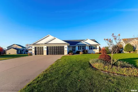 18 Dawn Ct, Eldridge, IA 52748 photo 37