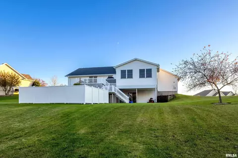 18 Dawn Ct, Eldridge, IA 52748 photo 30