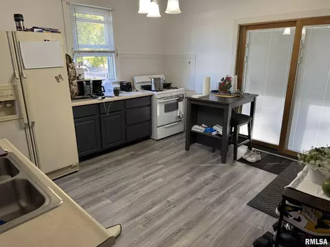 1029 18th Ave, Moline, IL 61265 photo 3