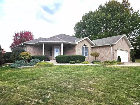 2180 Josephine Dr, Quincy, IL 62305