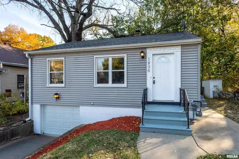 1836 31st St, Moline, IL 61265