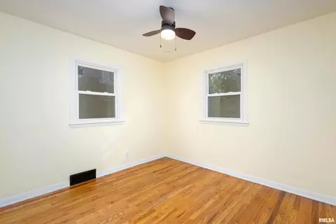 1836 31st St, Moline, IL 61265 photo 11