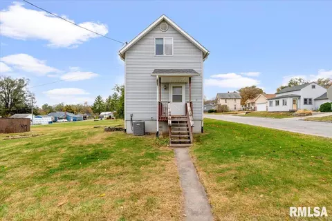 330 Hacker St, Buffalo, IA 52728