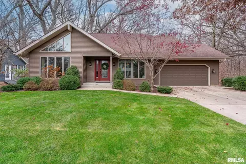 3651 1st St, East Moline, IL 61244