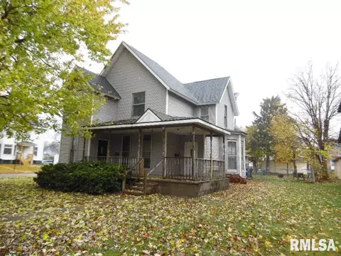 444 6th Ave S, Clinton, IA 52732