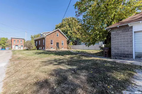 111 E 3rd St, Prophetstown, IL 61277 photo 5