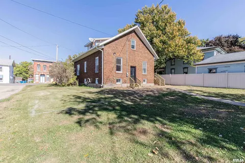 111 E 3rd St, Prophetstown, IL 61277 photo 3