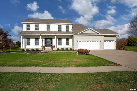 3180 S 22nd Avenue Ct, Eldridge, IA 52748