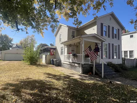 443 4th Ave N, Clinton, IA 52732