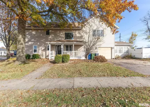 1212 11th Ave N, Clinton, IA 52732