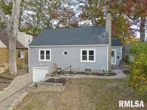 2305 26th St, Rock Island, IL 61201
