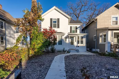 1703 Leclaire St, Davenport, IA 52803