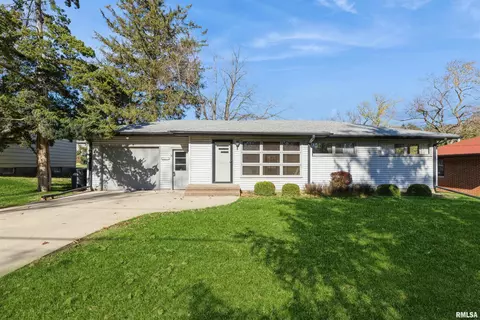 1012 2nd Ave S, Clinton, IA 52732