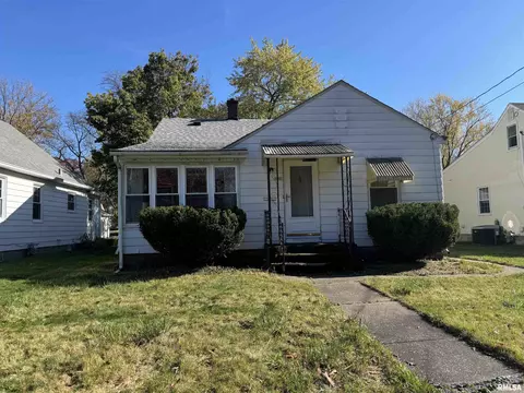 509 10th Street A Ct, Silvis, IL 61282