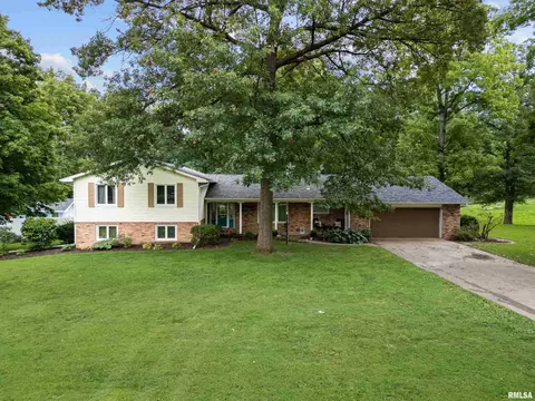 9927 132nd Street Ct W, Taylor Ridge, IL 61284