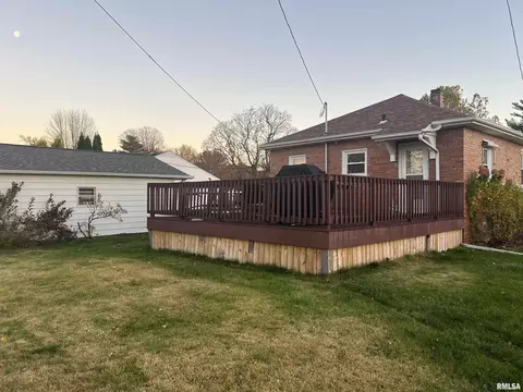 4301 17th Ave, Moline, IL 61265 photo 4