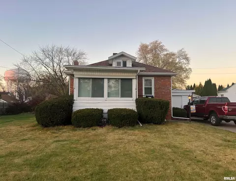 4301 17th Ave, Moline, IL 61265