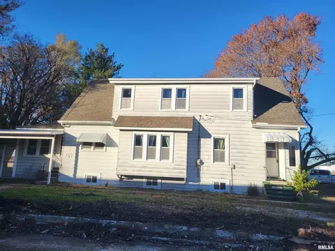 562 N County Road 850, Sutter, IL 62373 photo 2