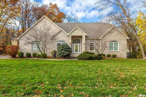 3511 53rd St, Moline, IL 61265