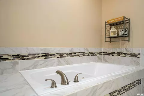 4885 Andrew Rd, Marion, IL 62959 photo 20