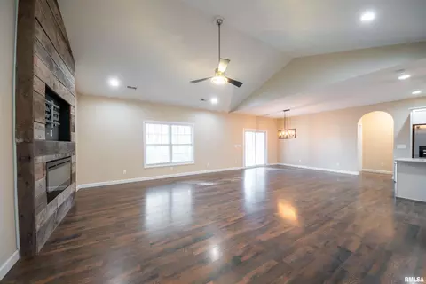 4885 Andrew Rd, Marion, IL 62959 photo 6