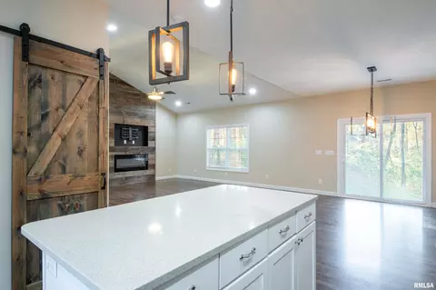 4885 Andrew Rd, Marion, IL 62959 photo 16