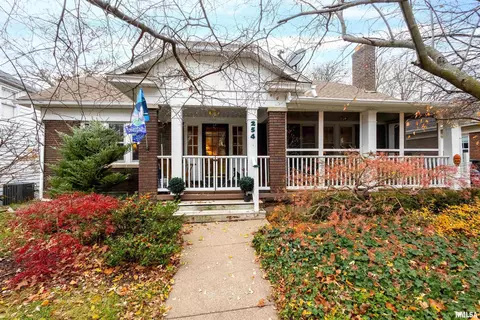 254 Fernwood Ave, Davenport, IA 52803