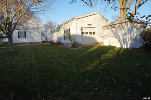 314 E Ogden Ave, Geneseo, IL 61254 photo 4